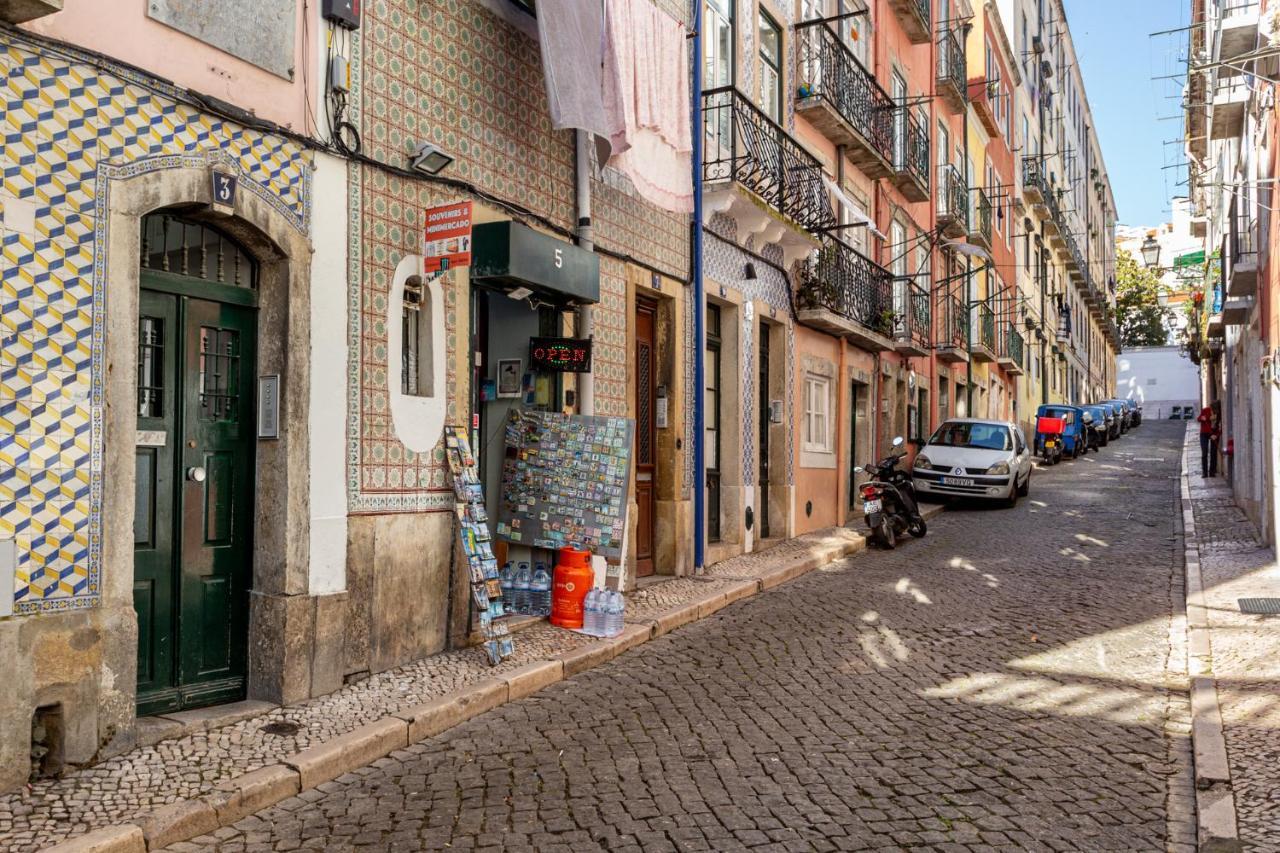 Joivy Chic 2Br Apt In Bairro Alto, 2Mins To Sao Pedro De Alcantara Viewpoint Apartment Lisbon Exterior photo